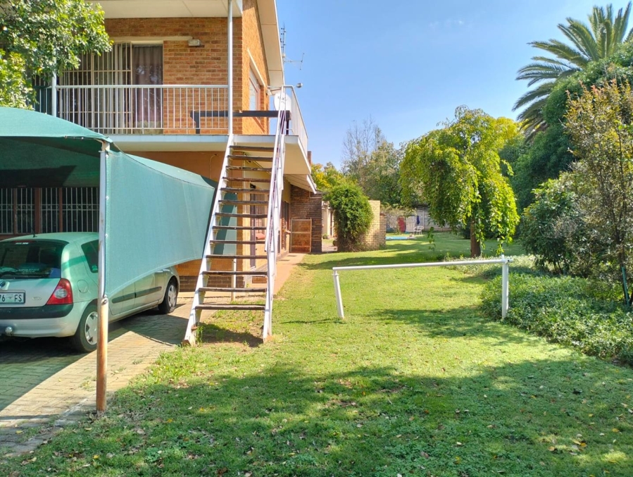 9 Bedroom Property for Sale in Bayswater Free State